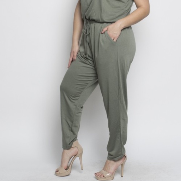 Women Jumpsuit - Picture 2 of 3